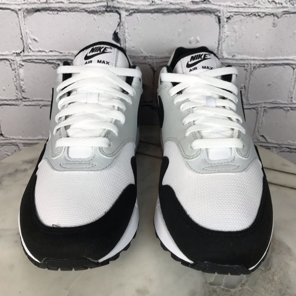 Nike Air Max 1 Men’s White Black Pure Platinum Sporty Style Sneaker Size 10 - Picture 5 of 12